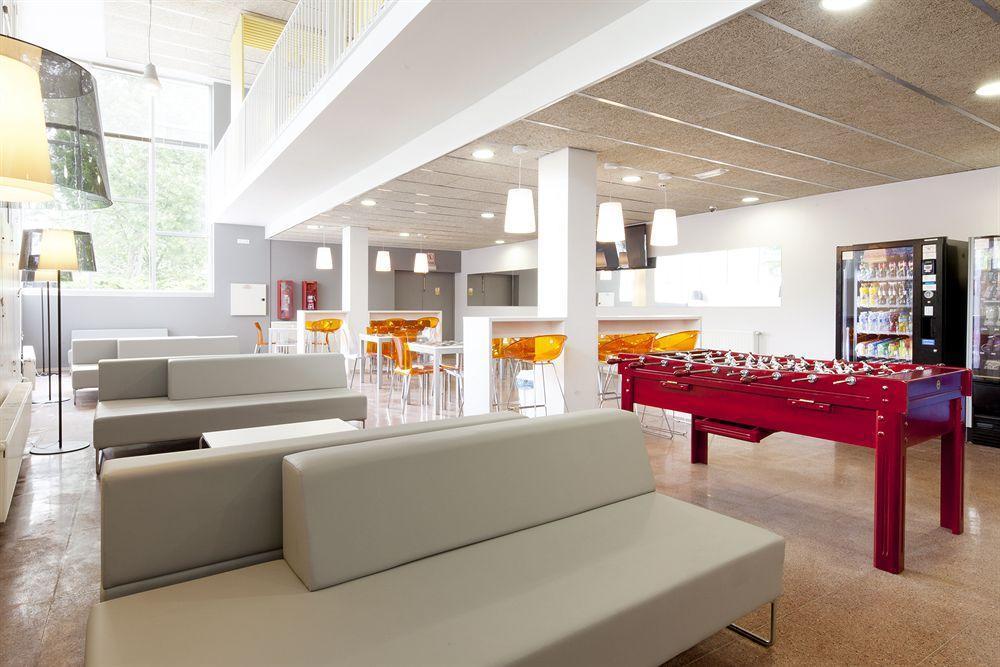 Residencia Universitaria Resa Manuel Agud Querol San Sebastián Esterno foto