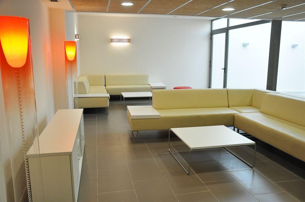 Residencia Universitaria Resa Manuel Agud Querol San Sebastián Esterno foto