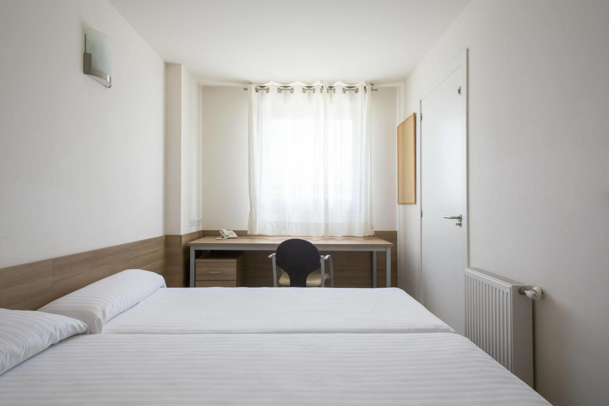 Residencia Universitaria Resa Manuel Agud Querol San Sebastián Esterno foto