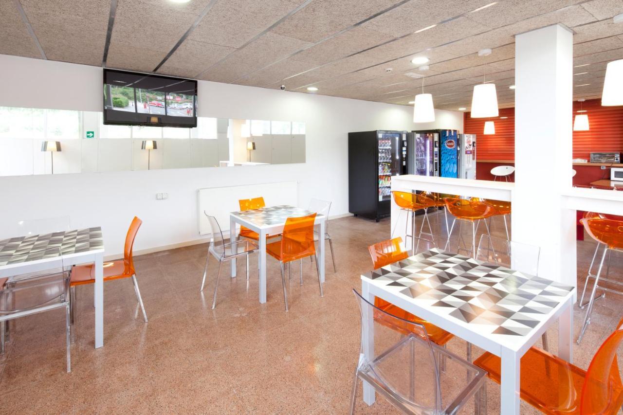Residencia Universitaria Resa Manuel Agud Querol San Sebastián Esterno foto